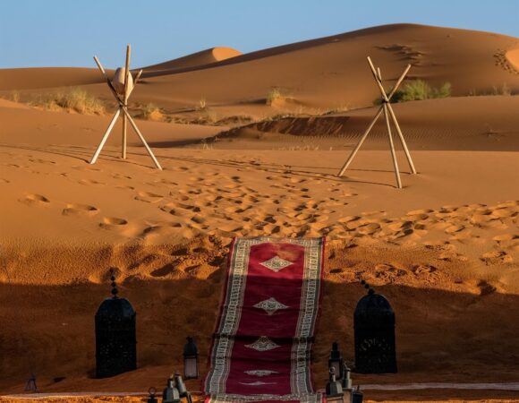 Dunes Discovery: 6 days Camel Trek and Walk